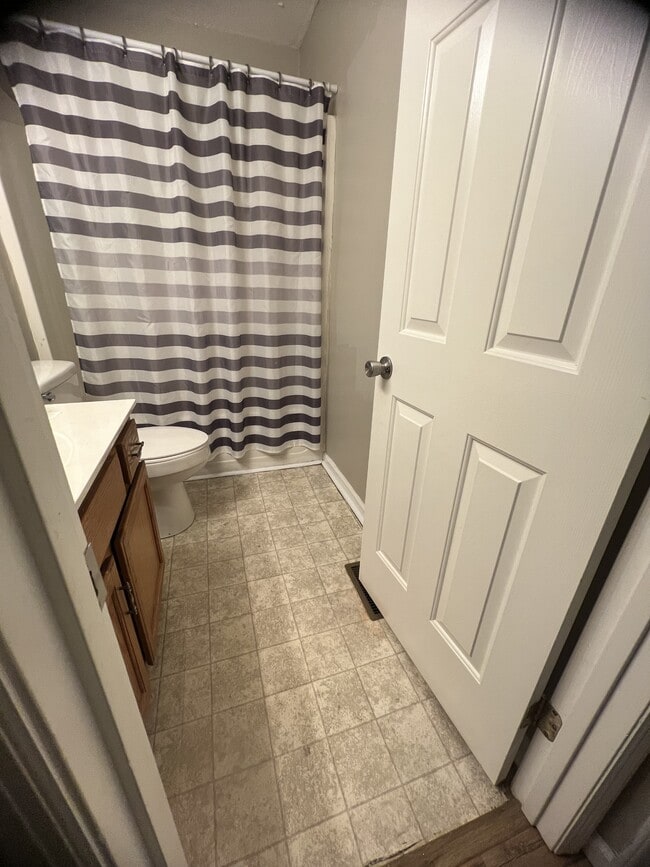 Building Photo - 1714 Dublin Ct