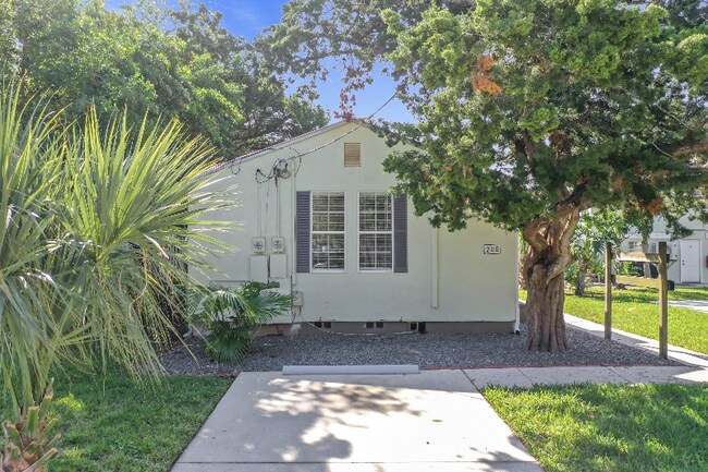 Building Photo - 209 Flagler Blvd