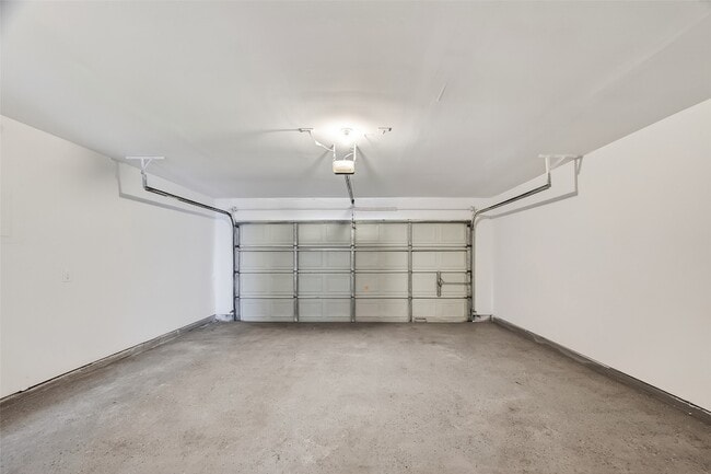 Building Photo - 19407 Arbor Pines Ln