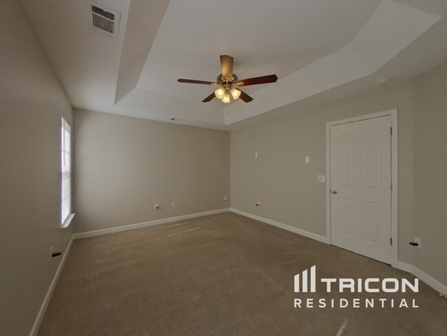 Building Photo - 2425 Reid Oaks Dr