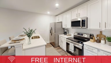 Building Photo - 201 Winding Chestnut Dr