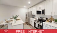 Building Photo - 202 Winding Chestnut Dr