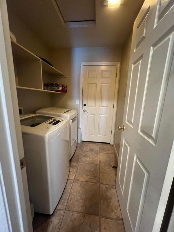 Building Photo - 2352 Whitetail Dr