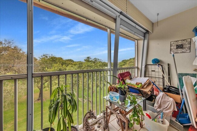Building Photo - 500 SW 130th Terrace