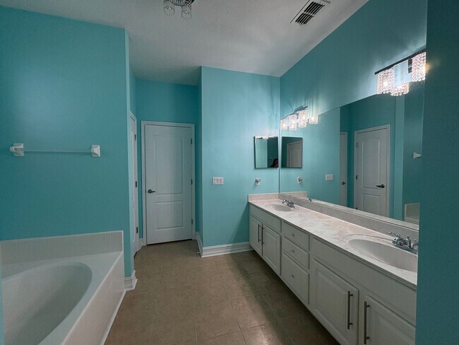 Building Photo - 3BED / 2 BATH - in Harmony FL