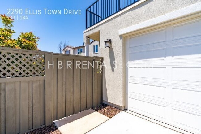 Building Photo - 2290 Ellis Town Dr