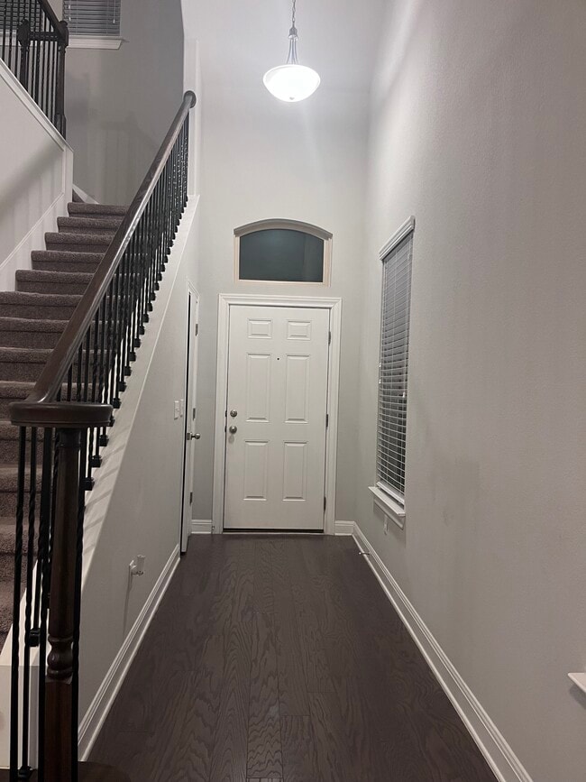 Building Photo - 1005 Boatswain Wy