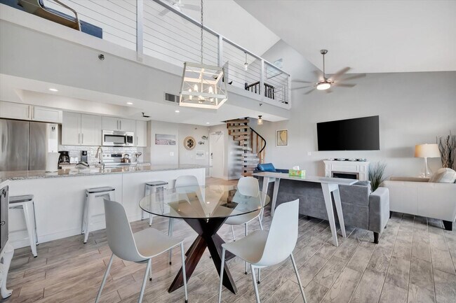 Building Photo - 19727 Gulf Blvd