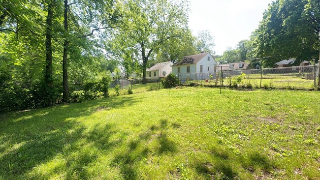 Building Photo - Newly Rehabbed Home in Binghampton - Open ...