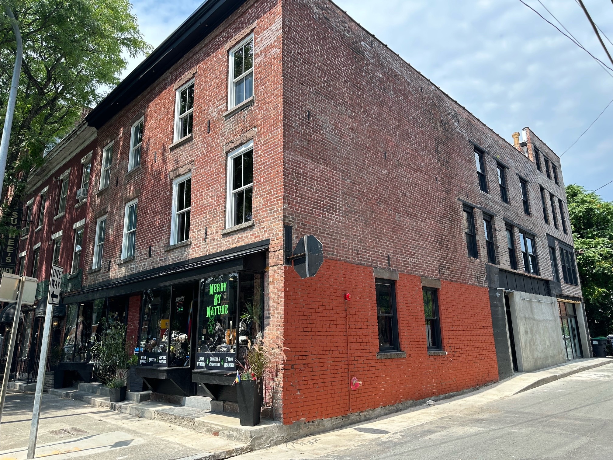 Building Photo - 99 Ferry St