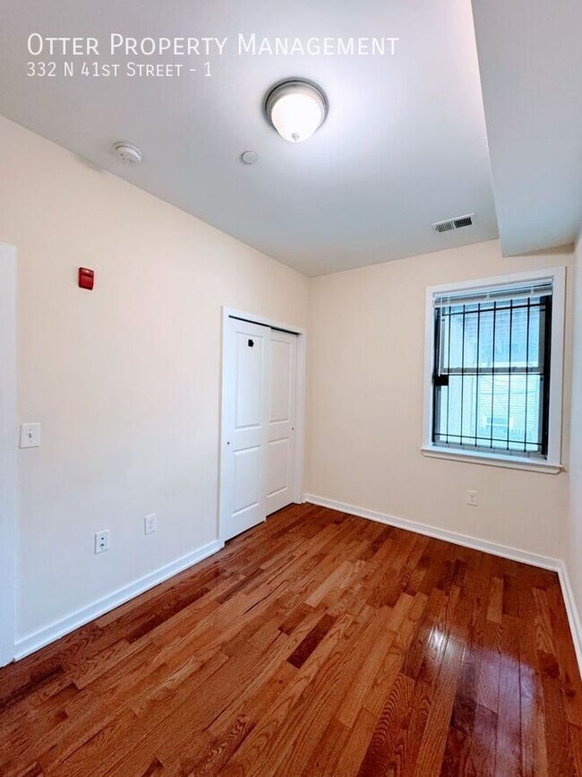 Building Photo - 332 N 41st St