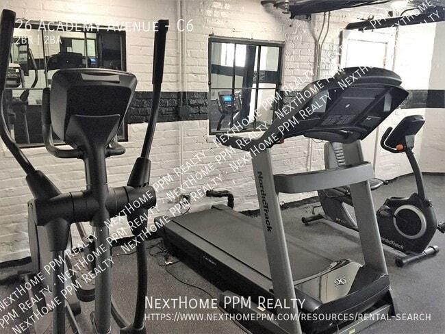 Building Photo - 26 Academy Ave