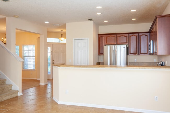 Building Photo - 6201 Pendragon Pl