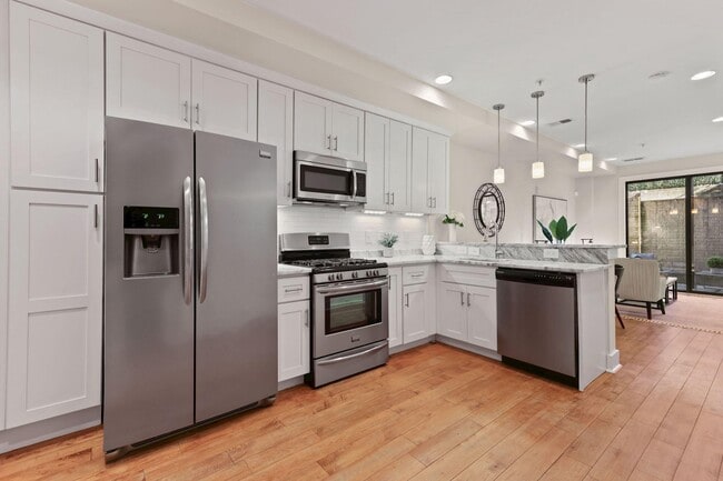 Building Photo - 2140 Wisconsin Ave NW