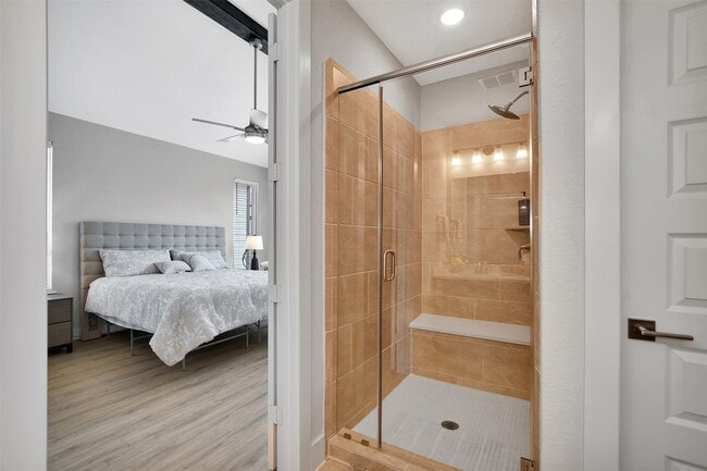 Building Photo - 119 E 43rd St