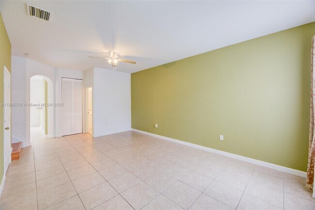 Building Photo - 12842 SW 135th St