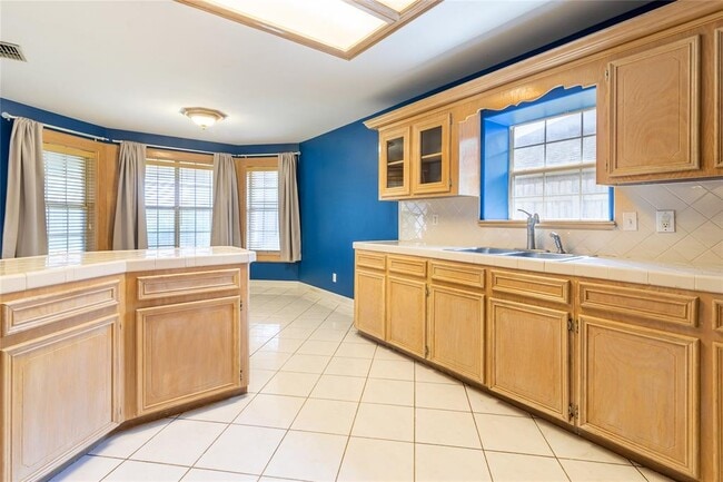 Building Photo - 3482 Chablis Dr