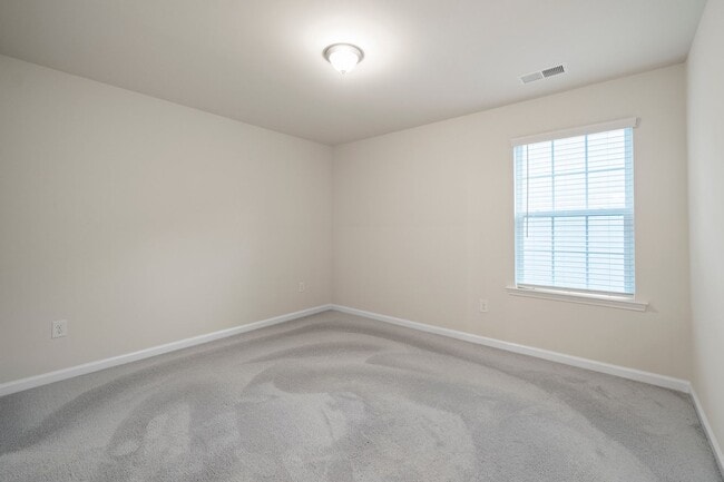 Building Photo - This Almost New Construction home, with 5 bedrooms & 4 baths