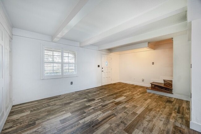 Building Photo - 3104 Harrison Ave