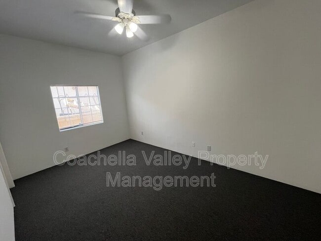 Building Photo - 53750 Avenida Alvarado