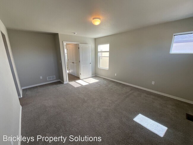 Building Photo - 3 br, 2.5 bath House - 4615 Gneiss Loop
