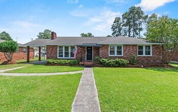 Building Photo - Furnished Mid Term Rental