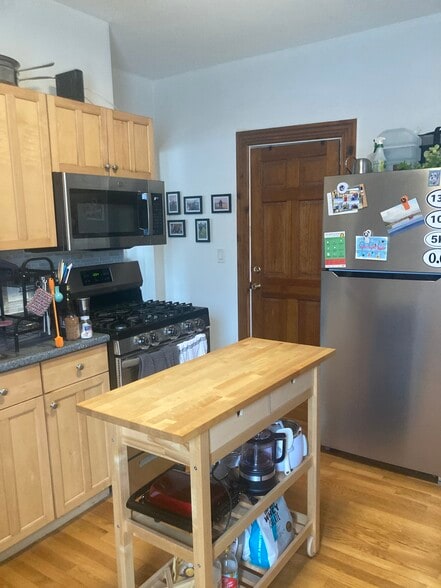 Building Photo - 3 Nira Ave