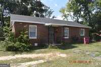 Building Photo - 881 Poppy Ave