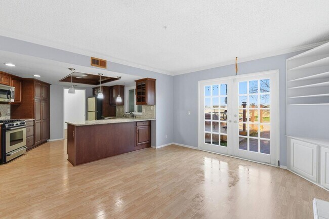 Building Photo - 44648 17th St E