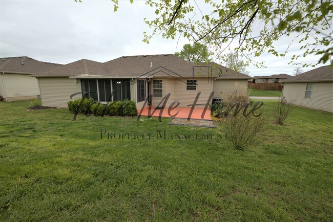 Building Photo - Vintage Hills Beauty!