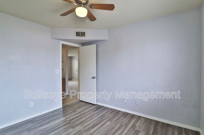 Building Photo - 2650 E McKellips Rd