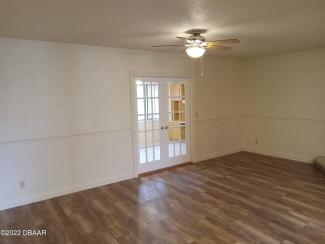 Building Photo - 1 Fair Oaks Cir