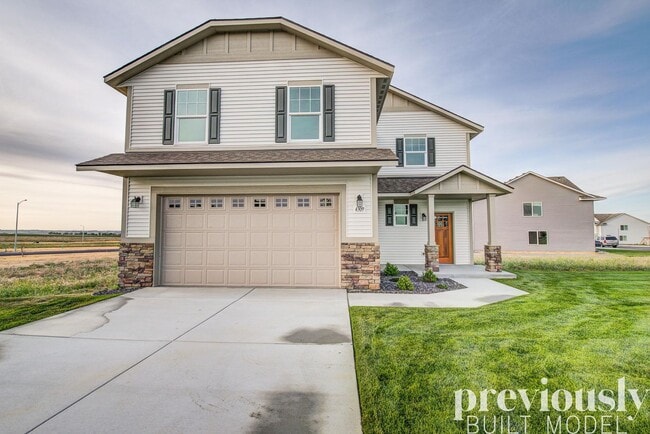 Primary Photo - Stunning 3 Bed, 2.5 Bath Home in Spokane Valley! *HOLIDAY SPECIAL: $500 OFF!*