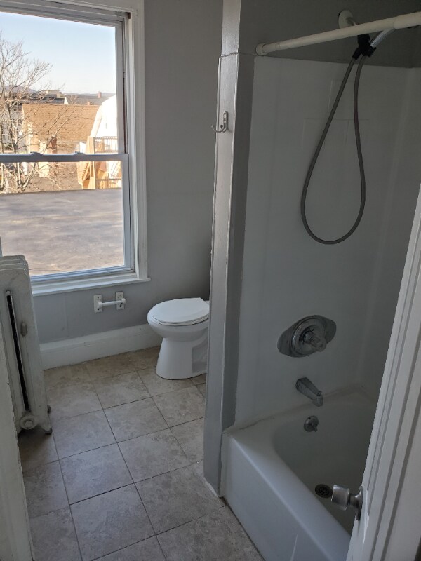 Building Photo - 490 Pine St