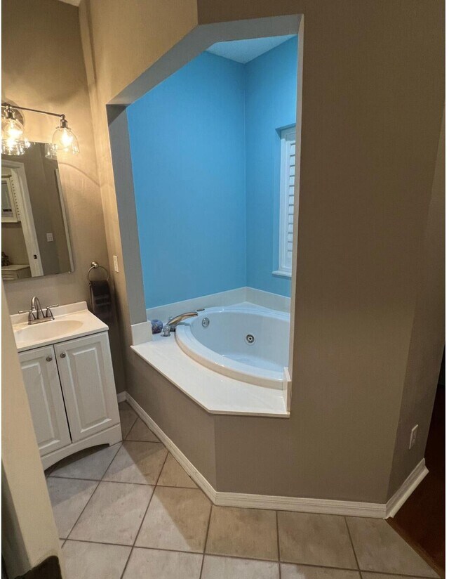 Building Photo - 9898 Perfect Dr