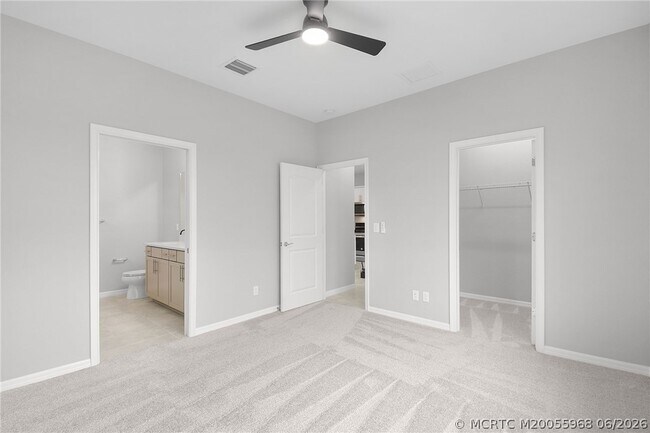 Building Photo - 10214 SW Captiva Dr