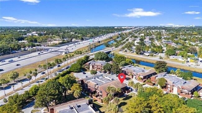 Building Photo - 6241 SW 116th Pl