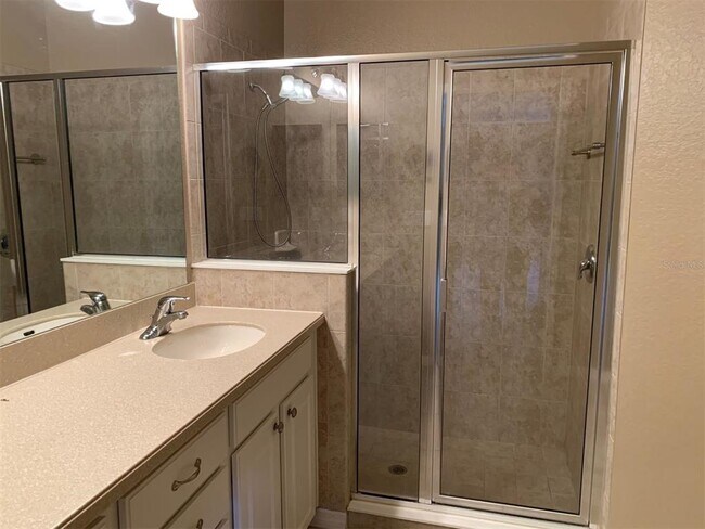 Building Photo - 5445 Shagbark Ct