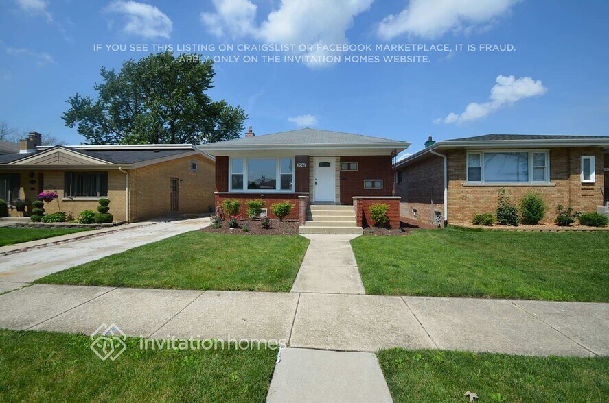 Primary Photo - 9542 S Sacramento Ave