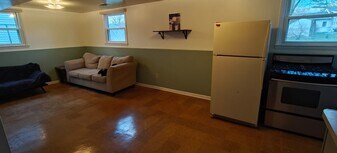 Building Photo - 1730 Redstock Ave