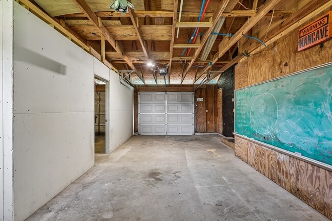 Building Photo - 5709 Maco St