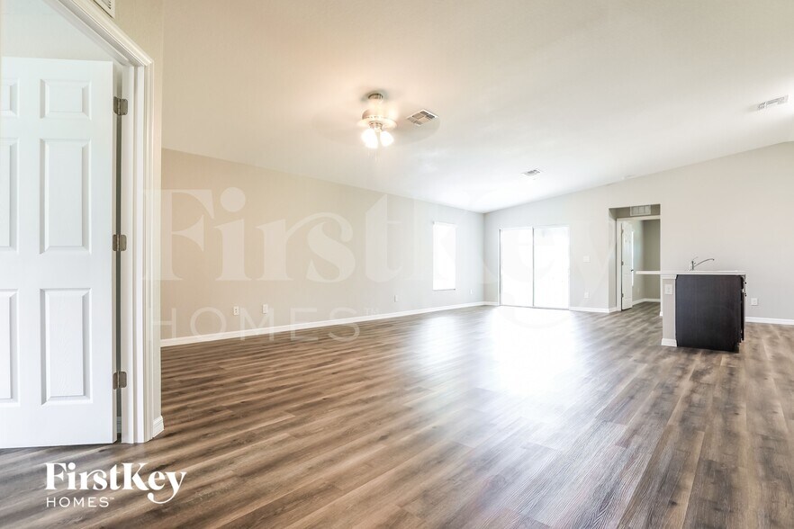 Building Photo - 20431 Mt Prospect Ave