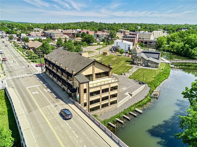 Building Photo - 111 Liberty St