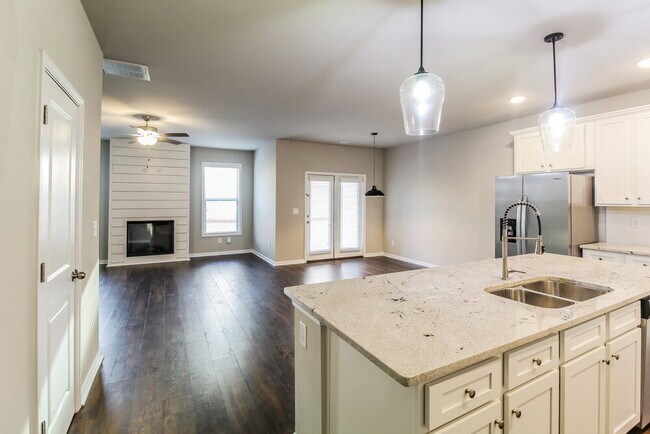 Building Photo - 1196 Spring Marsh Ct NE