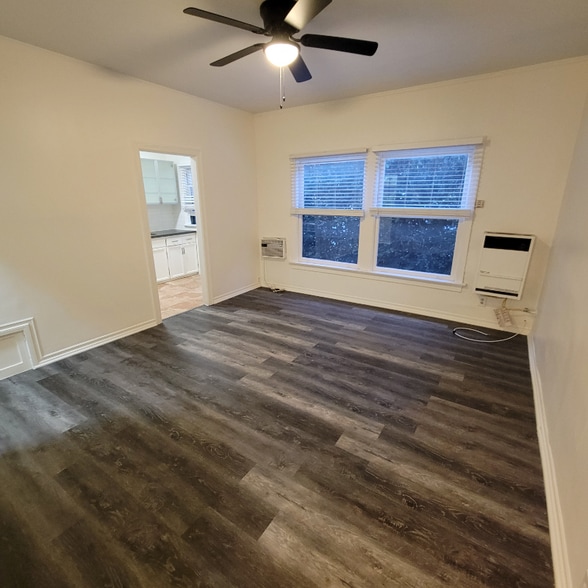 Primary Photo - 1525 Cassil Pl