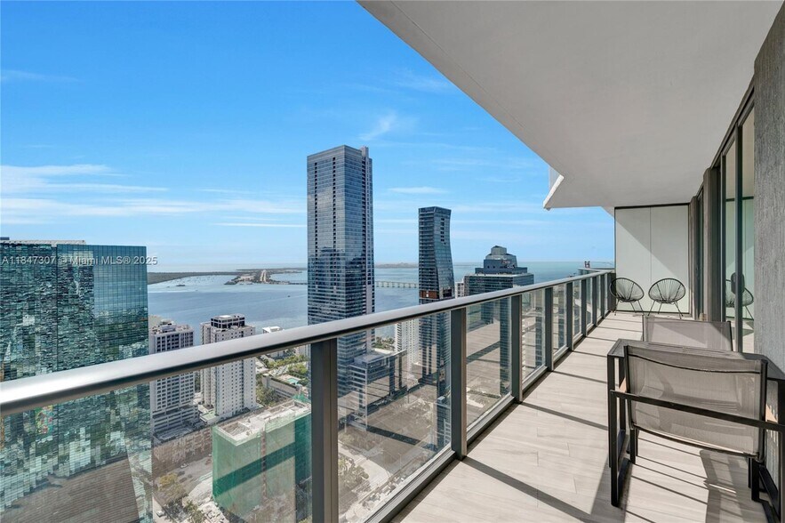 Building Photo - 1300 S Miami Ave