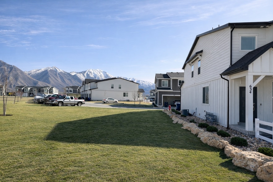 Building Photo - 634 W 1370 S