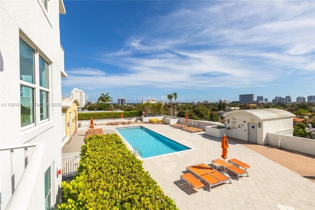 Building Photo - 3180 SW 22nd St