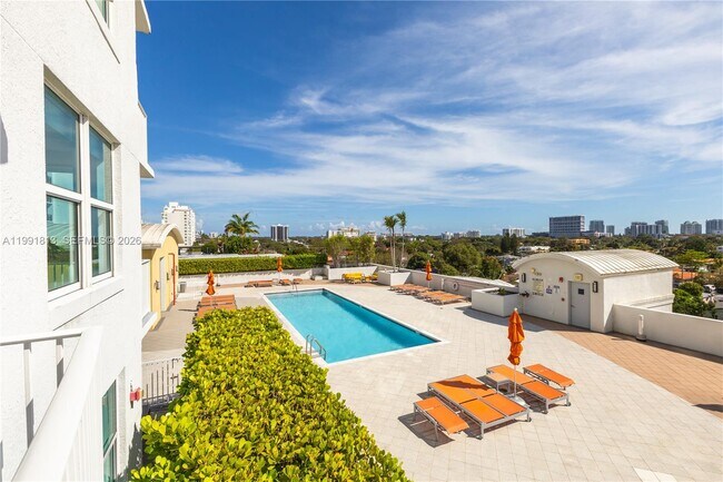 Building Photo - 3180 SW 22nd Terrace