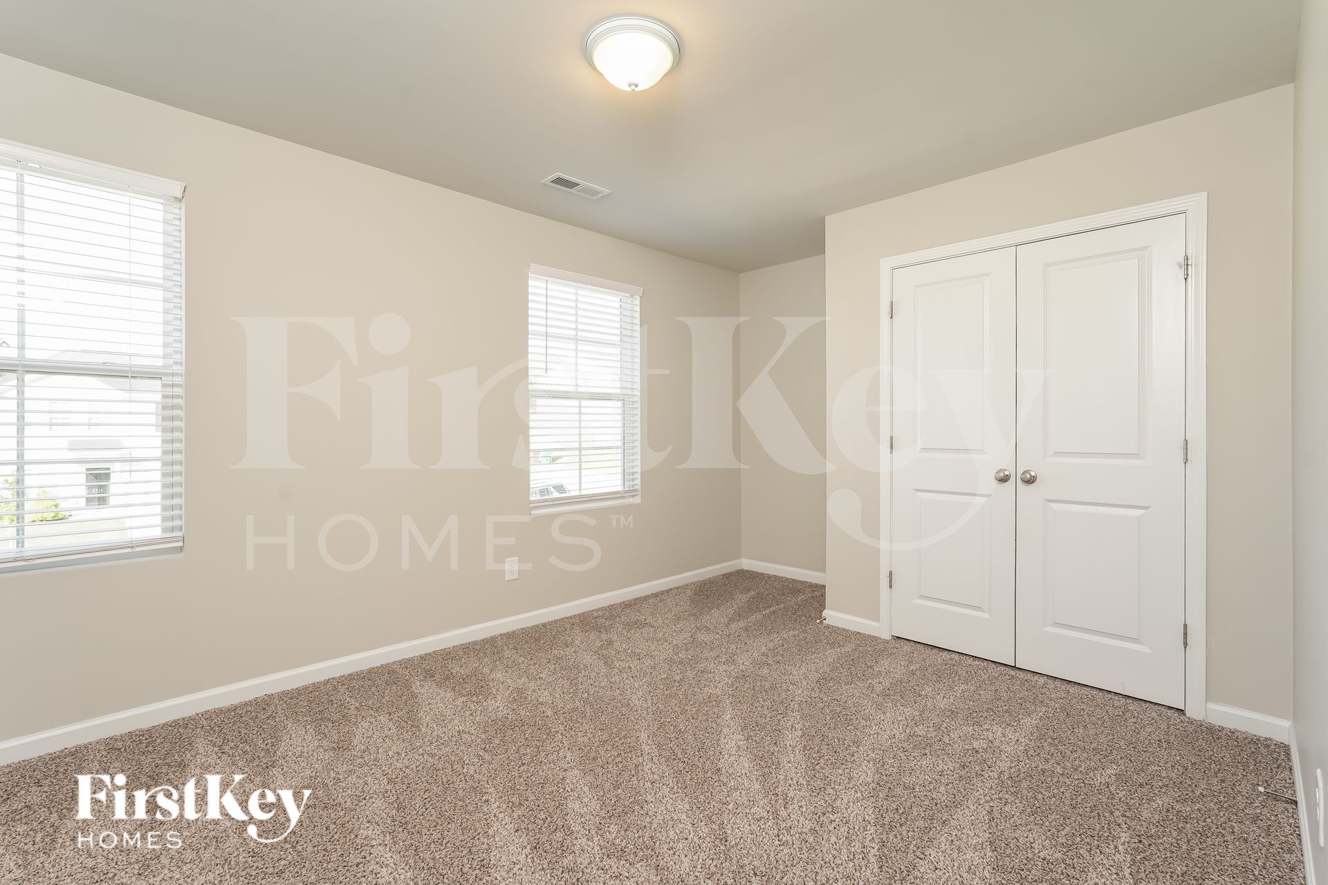 Building Photo - 3710 Streamside Dr